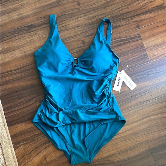 New DKNY V-Neck Ring One Piece Swimsuit with tummy control - Picture 3 of 17